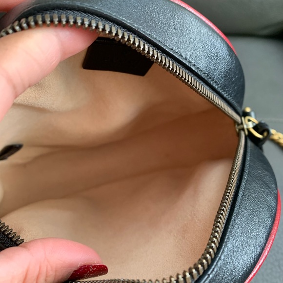 ‼️sold‼️Gucci Marmont Mini Round Striped - Picture 11 of 16